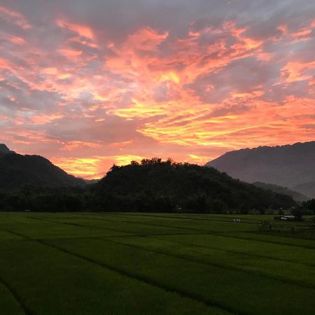 Отель Jomo House Mai Chau Hoa Binh Экстерьер фото
